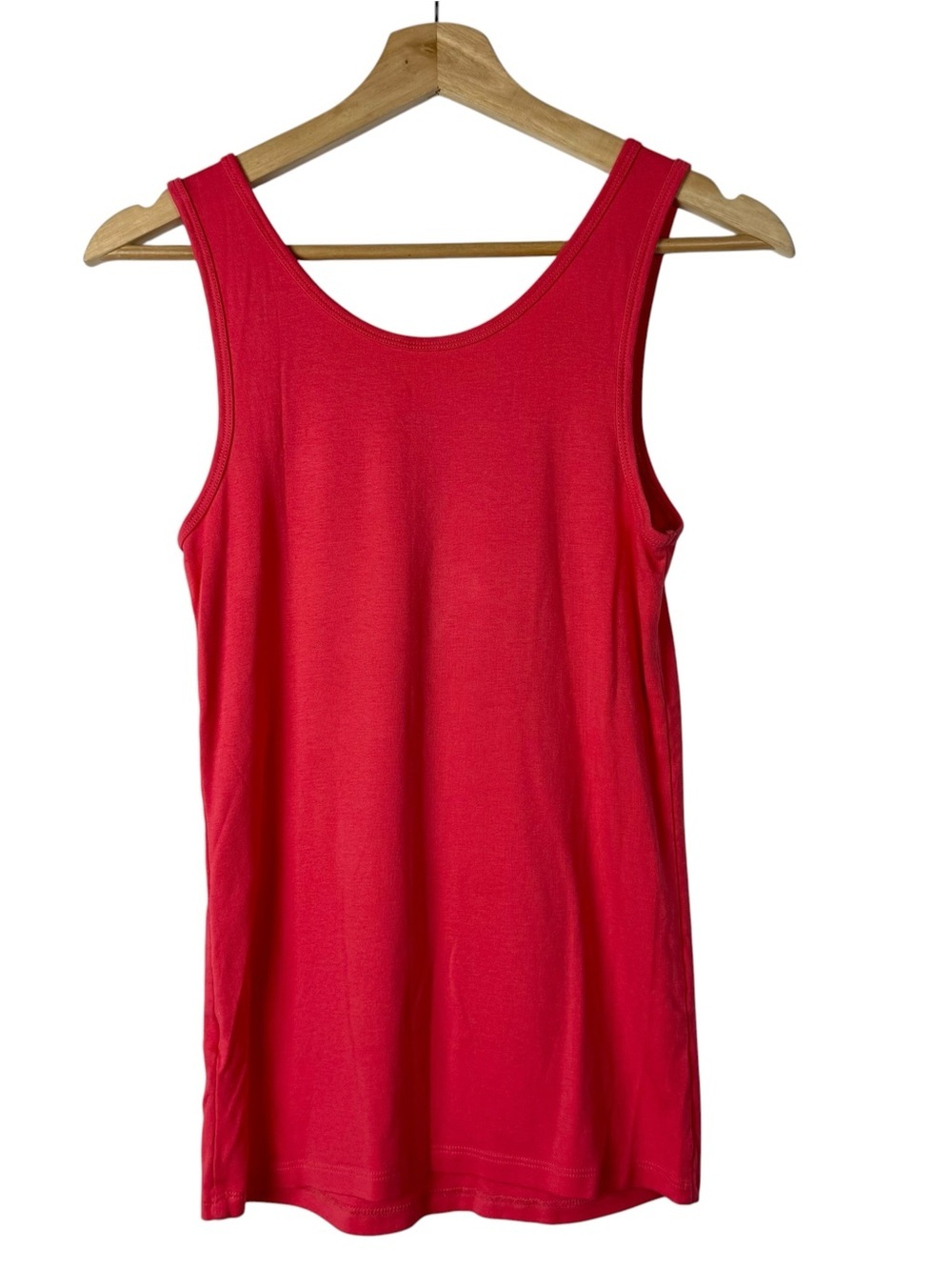Amazon Essentials Red Scoop Neck Basic Tank Top M - Picture 3 of 4